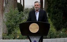 واکنش وزیر کار به ماجرای حقوق و مزایای کارکنان بیمارستان گاندی + فیلم