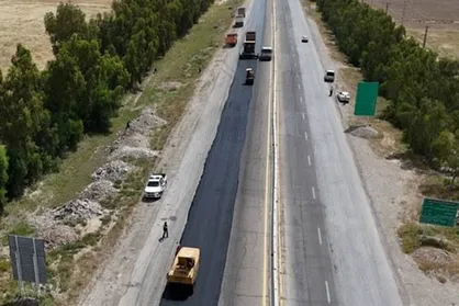 ۱۲ کیلومتر از راه&zwnj;های سیروان زیر پوشش آسفالت رفت
