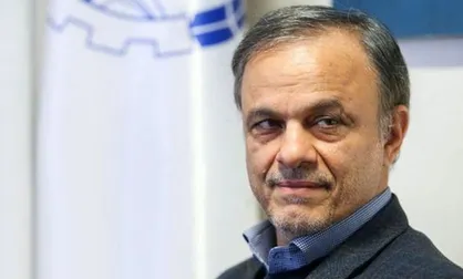 رزم&zwnj;حسینی: در تولید ۴ قلم کالای اصلی مرتبط با کرونا به خودکفایی رسیدیم
