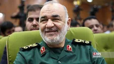 روایتی از خستگی ناپذیری سرلشکر سلامی در خدمت‌رسانی به مردم؛ از سیلاب تا سلامت