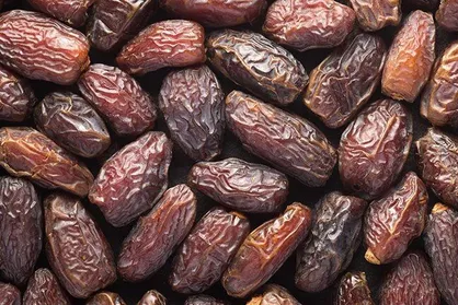 عرضه خرما در میادین میوه و تره&zwnj;بار با قیمت مصوب
