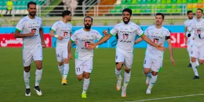 ذوب&zwnj;آهن بدون تمرین مقابل پرسپولیس