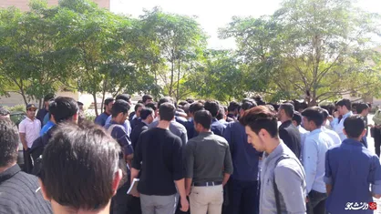 دانشجویان به کیفیت مواد اولیه و پخت نامناسب غذای سلف معترضند/ مسئولان همچنان وعده بهبود می&zwnj;دهند