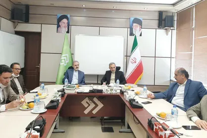 از نسخه اینترنتی برنامه &laquo;ایران&raquo; با حضور علی&zwnj;اکبر ولایتی رونمایی شد