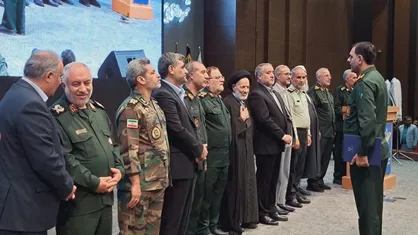 سرلشکر ایزدی: تنگه هرمز با صلابت در کنترل ایران است