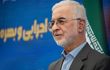 مومنی: استانداران نباید بگذارند عمر مردم در پیچ و خم&zwnj;های اداری تلف شود