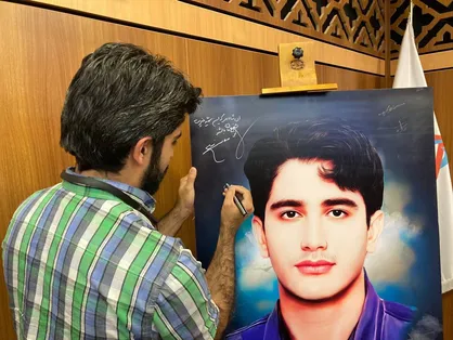 از مستند &laquo;جوانمرد&raquo; در سالن همایش های صداوسیما رونمایی شد