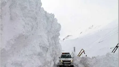 مفقود شدن ۳ نفر بر اثر ریزش بهمن در همدان / تیم های عملیاتی هلال&zwnj;احمر در حال جست&zwnj;وجو