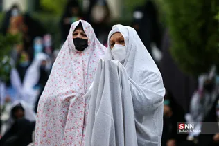 اقامه نماز عید فطر در مسجد دانشگاه تهران