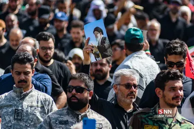 فریاد «خامنه‌ای زنده است، ایران پاینده است» در مصلی تهران/ در آیین وداع با پیکر رهبر شهید، همه فریاد‌ها به «مرگ بر آمریکا، مرگ بر اسرائیل» ختم می‌شود + فیلم