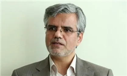 &laquo;محمود صادقی&raquo; از آیت&zwnj;الله مکارم شیرازی عذرخواهی کرد