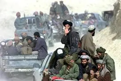 حمله طالبان به مواضع داعش در شرق افغانستان