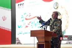 فرمانده ارتش: مقتدرانه در برابر دشمنان ایستاده‌ایم