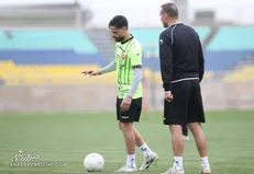 هافبک پرسپولیس به تمدید نزدیک شد/ پیشنهاد‌های خوب از شهرستان