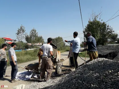 گروه جهادی دانشگاه آزاد رشت اقدام به ساخت خانه محروم در منطقه آتشگاه کرد