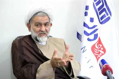 نوروزی: فقط  روحانی و لاریجانی از گرانی بنزین مطلع بودند / اصلا نگفتم اینستاگرام باید فیلتر شود / شفافیت آرا در این مجلس هم رای نمی&zwnj;آورد