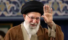 جمعی از پیشکسوتان و فرماندهان دفاع مقدس با رهبر معظم انقلاب اسلامی دیدار می‌کنند