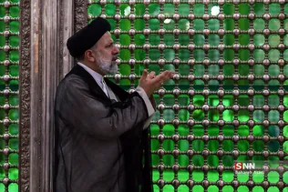تجدید میثاق ابراهیم رئیسی با امام خمینی (ره) و شهدا