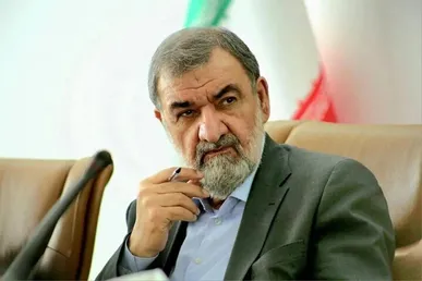 محسن رضایی: هیچ کشوری قادر به مسدود کردن صادرات نفت ایران نیست