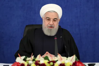روحانی: هر کس دولت را تضعیف کند حامی آمریکاست / احساس غرور ملی فقط در جنگ نیست در مذاکره هم هست