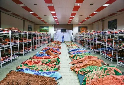 در شب&zwnj;های سرد تهران، حواسمان به کارتن خواب&zwnj;ها باشد/ در صورت مشاهده افراد بی خانمان با ۱۳۷ تماس بگیرید