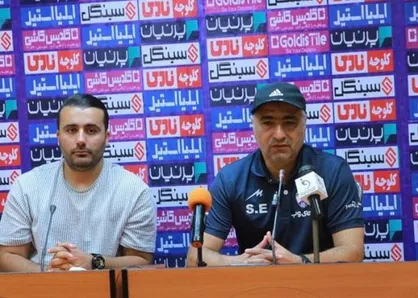 الهامی: شرایط نامساعد زمین اجازه نداد بازی زیبایی را نظاره گر باشیم/بازیکنان زیادی را داریم که برای اولین بار در لیگ برتر بازی می&zwnj;کنند