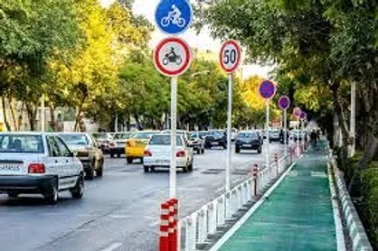 تكذيب ممنوعيت استفاده بانوان از دوچرخه در مشهد با دستور قضايى