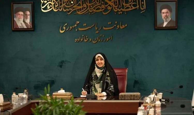 بهروزآذر: رئیس‌جمهور با برخورد تهاجمی و مداخله فیزیکی در موضوع حجاب مخالف است