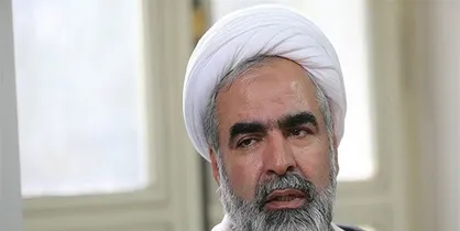 حجت الاسلام و المسلمین حسینیان: ارتش و سپاه طومار و دودمان دشمن را به خطر انداخته است