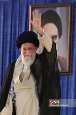 حضرت آیت الله خامنه ای رهبر معظم انقلاب اسلامی