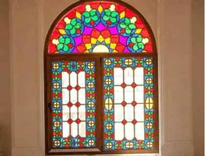 شیشه رنگی نقطه عطفی بین معماری کلاسیک با معماری مدرن