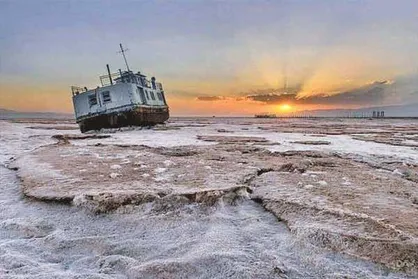 درخواست نمایندگان از رئیس جمهور در باره احیای دریاچه ارومیه