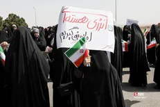 دانشجویان مقابل نیروگاه هسته‌ای بوشهر در دفاع از حق غنی سازی ایران تجمع خواهند کرد+فیلم
