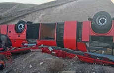 واژگونی مرگبار اتوبوس در یزد/ ۱۰ مسافر کشته و ۳۶ نفر مصدوم شدند