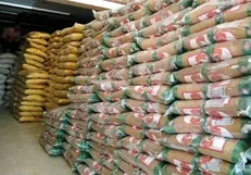 کشف ۱۹۲ تن برنج احتکارشده در یک انبار بندرعباس