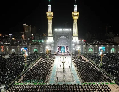 آغاز مراسم خطبه&zwnj;خوانی شب شهادت امام رضا (ع) در حرم مطهر رضوی