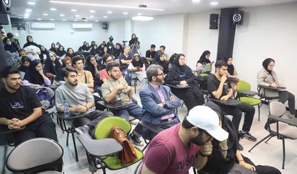 دانشجویان از گنجینه و باغ&zwnj;مجسمه حوزه هنری بازدید کردند/ انتقال تجربه اساتید هنر