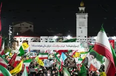 طنین فریاد ایستادگی در قلب رشت /مردم رشت در قرار چهل‌‌وهفتم سند مالکیت خیابان را امضا کردند+فیلم