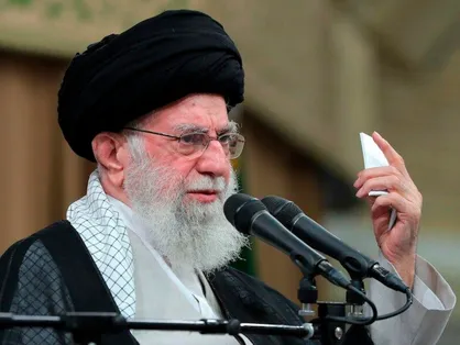 دنیای اسلام حرکتی بکند