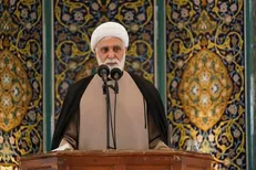 امام جمعه کیش خواستار شفافیت در آزمون استخدامی سازمان منطقه آزاد شد