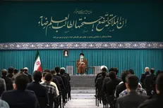 رهبر انقلاب: آن عناصر دانشگاهی که جوان نخبه را به ترک کشور تشویق می‌کنند خائنند / بازار باید در اختیار شرکت‌های داخلی باشد / هوش مصنوعی را دریابید