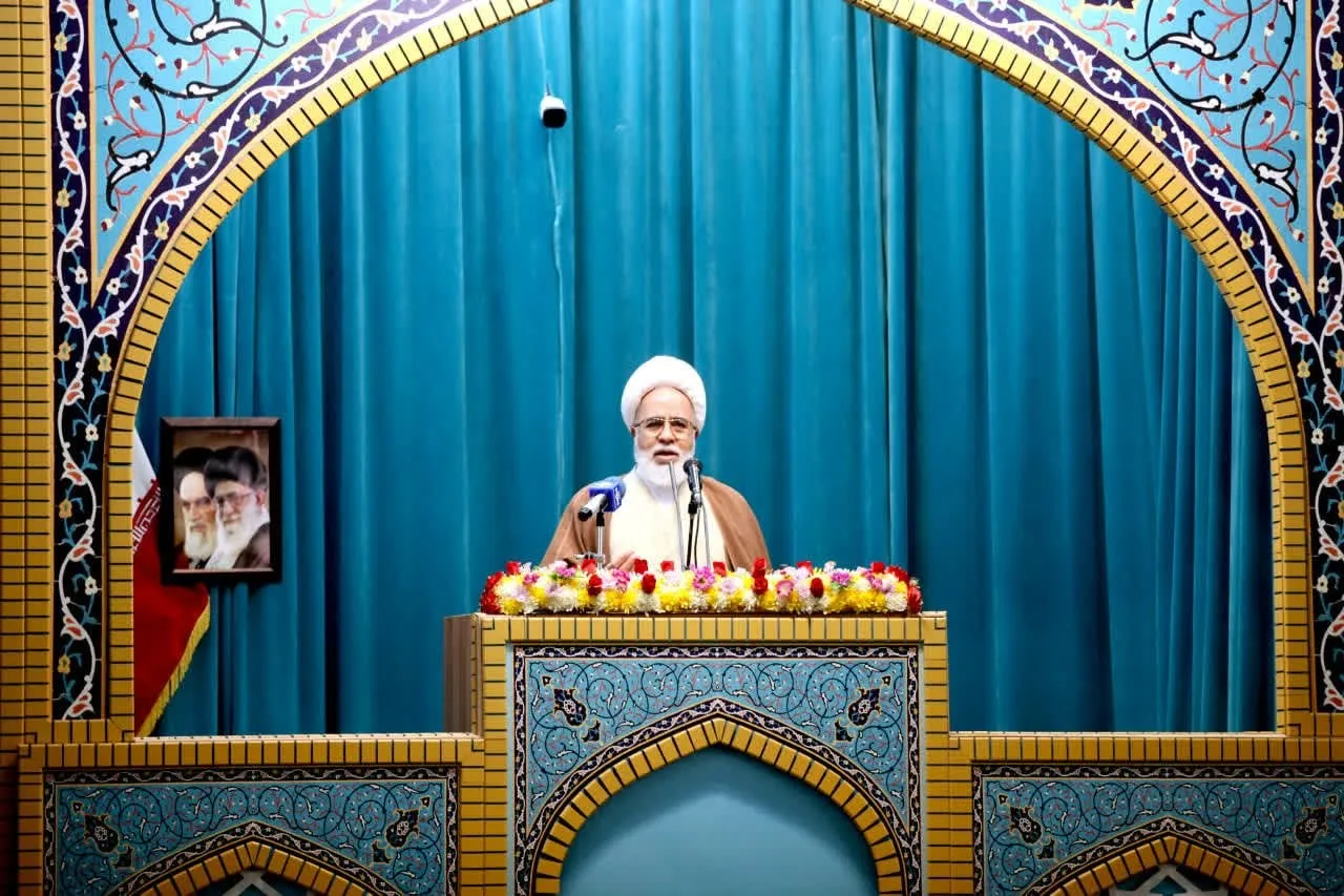 امام جمعه کرمانشاه: دشمن آرزوی اختلاف‌افکنی میان جامعه ایران را به گور ببرد