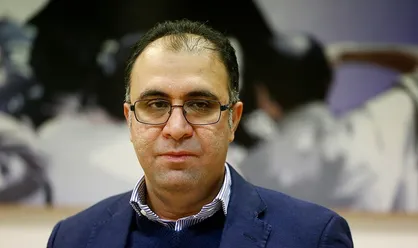 سعدوندی: کمر تولید با ارز ۴۲۰۰ تومانی شکست/ میلیاردر&zwnj;های ایرانی چند برابر شدند/ راهکار روسیه برای ثابت کردن نرخ ارز