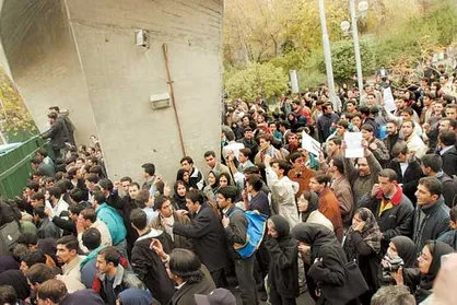آرمان جنبش دانشجویی در هیاهوی سیاسی کاری&zwnj;ها گم نشود
