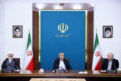 جلسه شورای&zwnj;عالی هماهنگی اقتصادی سران سه قوه