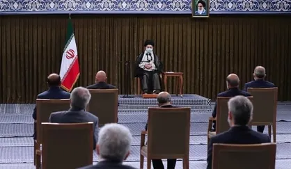 اعضاء هیات دولت با رهبر انقلاب دیدار کردند