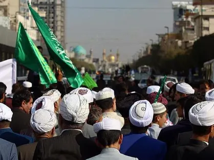 روایتی از ارادت اهل سنت به امام رضا(ع)/ ۱۶۰۰ زائر اهل تسنن که پیاده راهی مشهد شدند