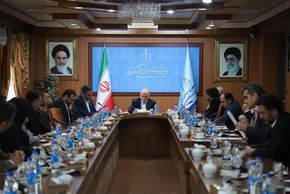 عزم جدی دولت و قوه قضاییه برای رفع موانع پیش&zwnj;روی فعالان اقتصادی