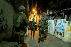 بازداشت ده‌ها فلسطینی در حملات صهیونیست‌ها به کرانه باختری