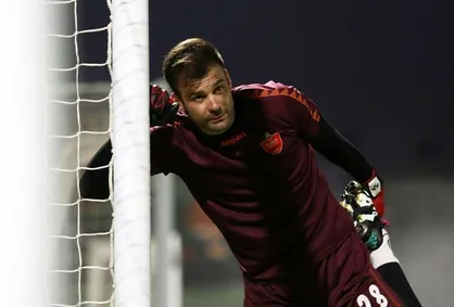 شماره 44 پرسپولیس منتظر چراغ سبز یحیی